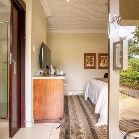 The Victoria Falls Deluxe Suites Bagian luar foto