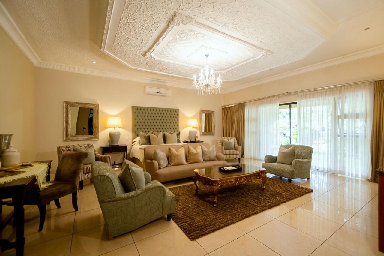 The Victoria Falls Deluxe Suites Bagian luar foto