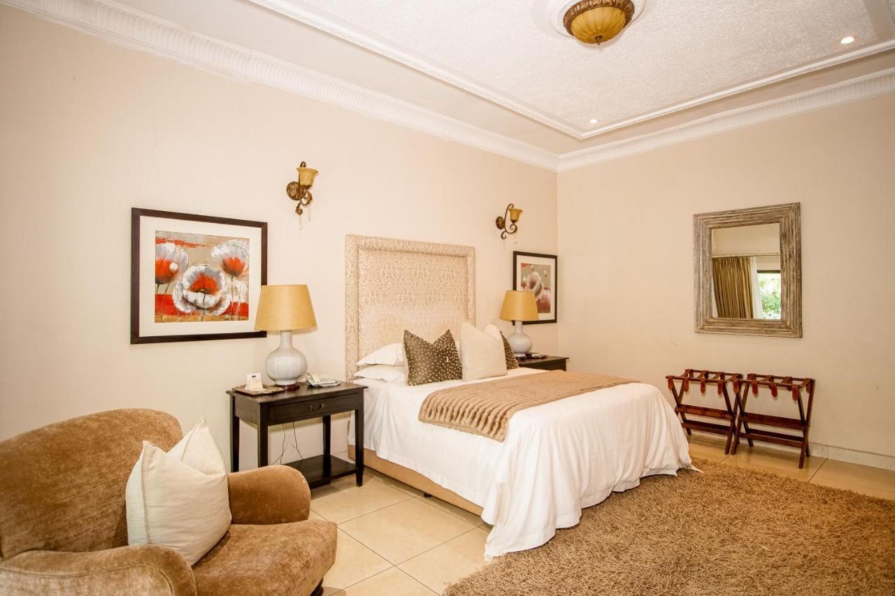 The Victoria Falls Deluxe Suites Bagian luar foto