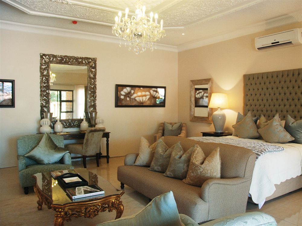 The Victoria Falls Deluxe Suites Bagian luar foto